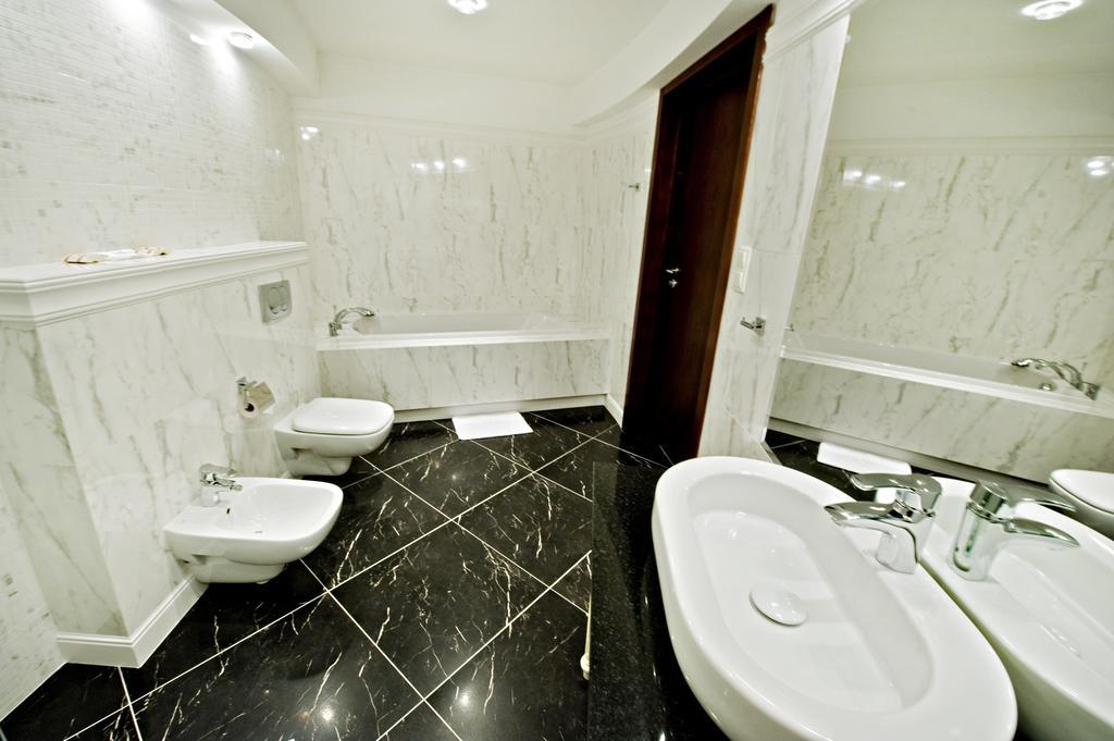 Hotel Prezydencki 4-Star เชชูฟ ห้อง รูปภาพ